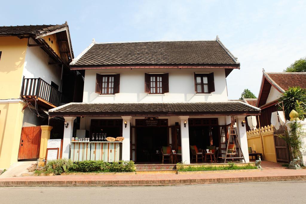 Отель Cafe De Laos Луангпхабанг Экстерьер фото